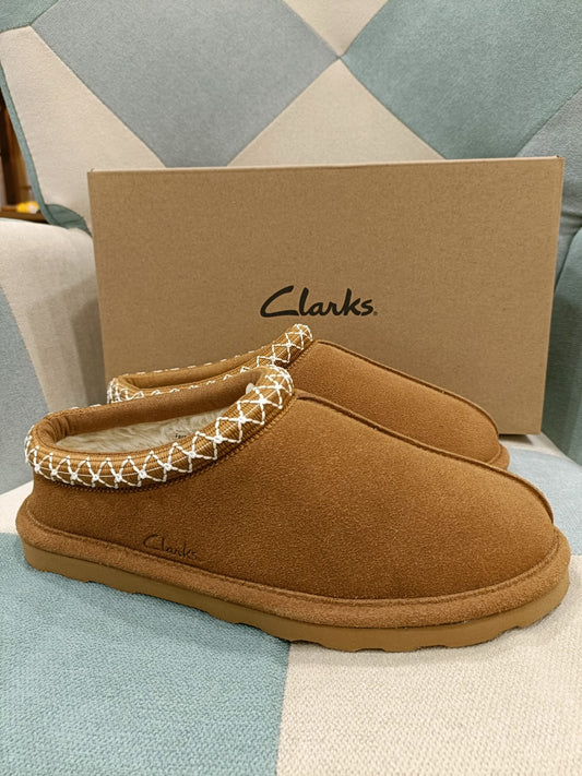 CLARKS - COLOR NOCCIOLA - BASSE